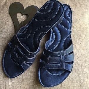 Dockers Size 8 Brown Leather Cut Out Wedges